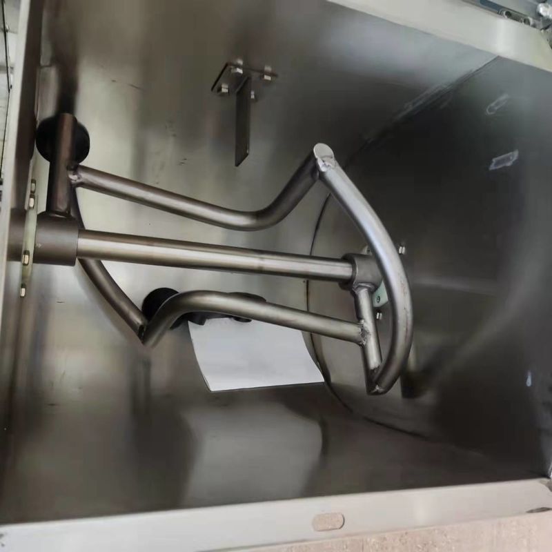 30L Dough Electric Food Mixers Horizontal Bread Dough Mixer For For Bakery Industry And Cake Shops